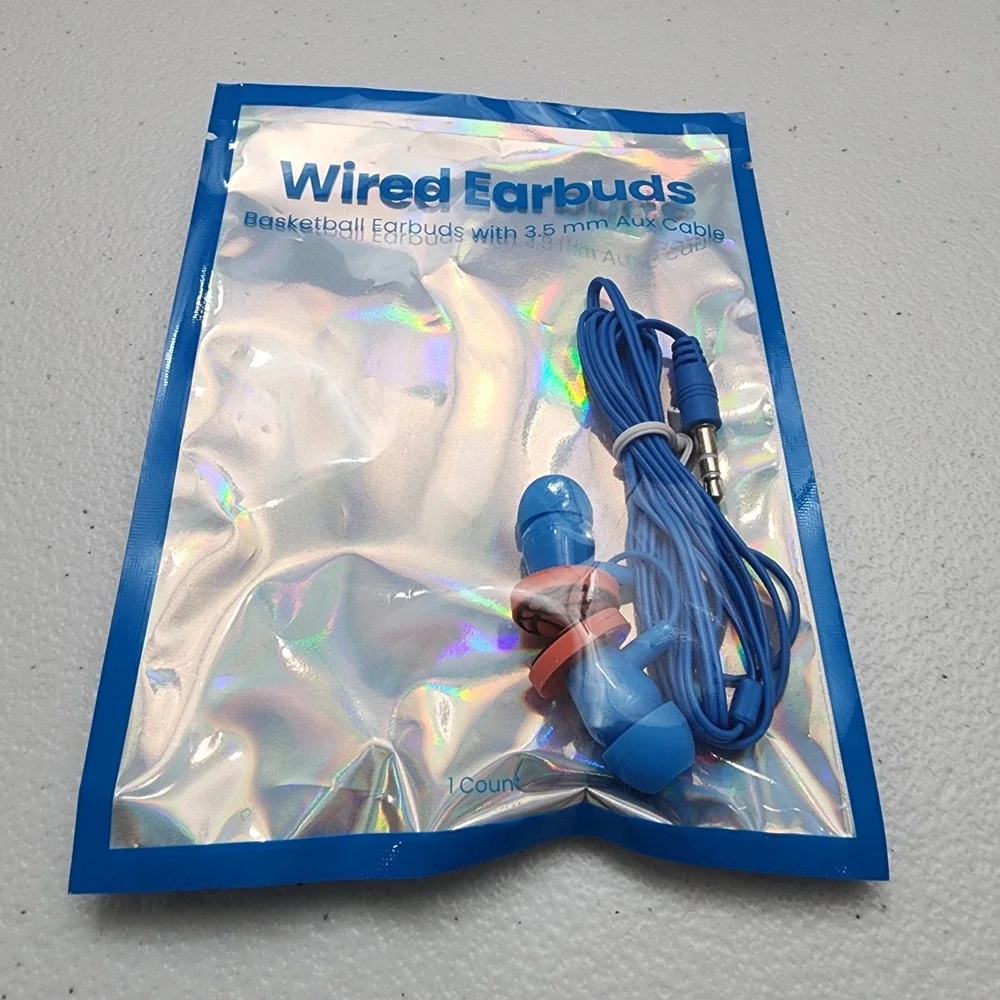 Wired Earbuds 3.5 AUX CABLE/ 3FT CHARGE CABLE USB-C Basketball Charm Brand New